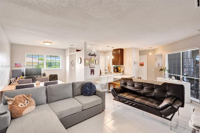 15645 SW 74th Cir Dr # 5, Miami FL 33193 - Miami, FL - Photo 2