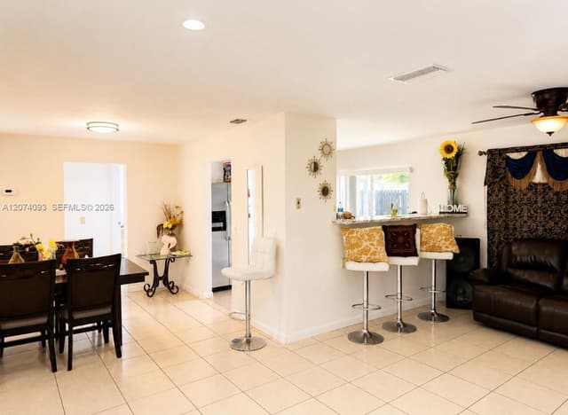 9331 NW 24th Pl, Sunrise FL 33322 - Sunrise, FL - Photo 6