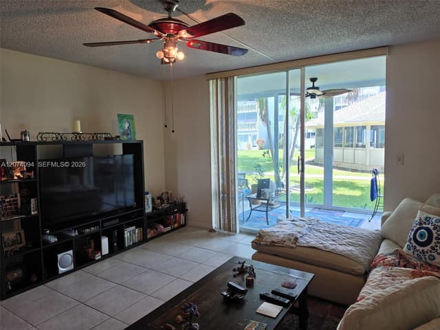 300 NE 12th Ave # 108, Hallandale Beach FL 33009 - Hallandale Beach, FL - Photo 5