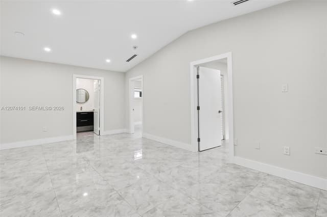 3197 W 79th Pl, Hialeah FL 33018 - Hialeah, FL - Photo 7