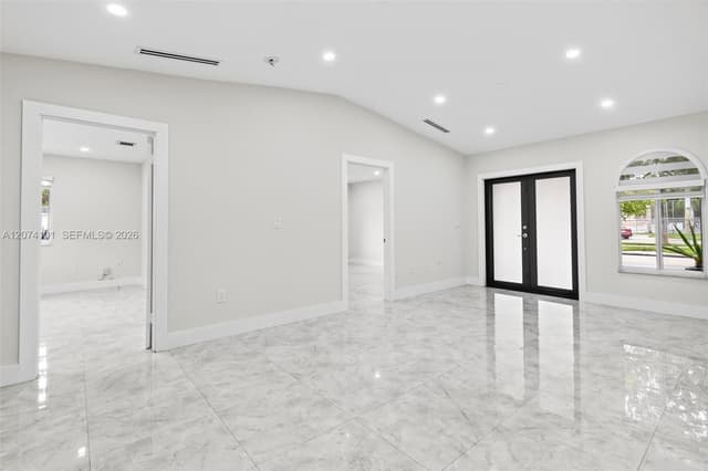 3197 W 79th Pl, Hialeah FL 33018 - Hialeah, FL - Photo 5