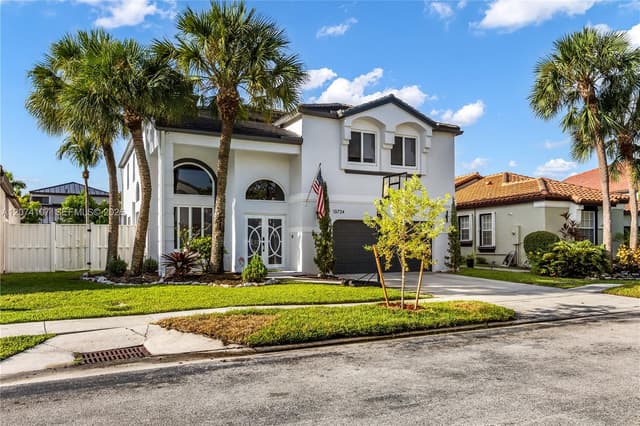 15724 NW 11th St, Pembroke Pines FL 33028 - Pembroke Pines, FL - Photo 2