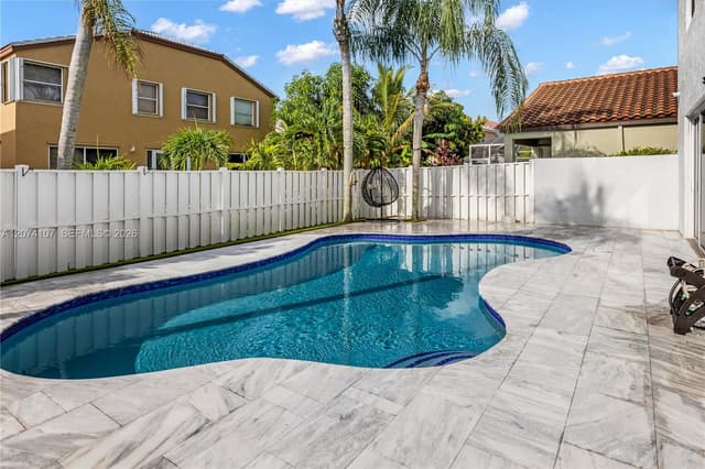 15724 NW 11th St, Pembroke Pines FL 33028 - Pembroke Pines, FL - Photo 6