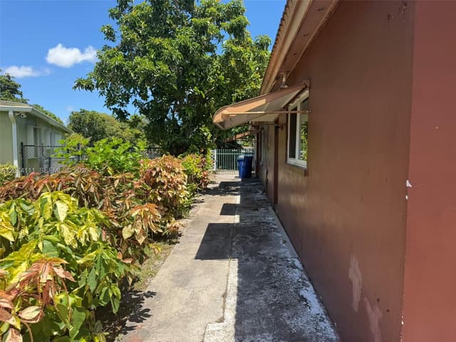 3970 NW 50th Ave, Lauderdale Lakes FL 33319 - Lauderdale Lakes, FL - Photo 6