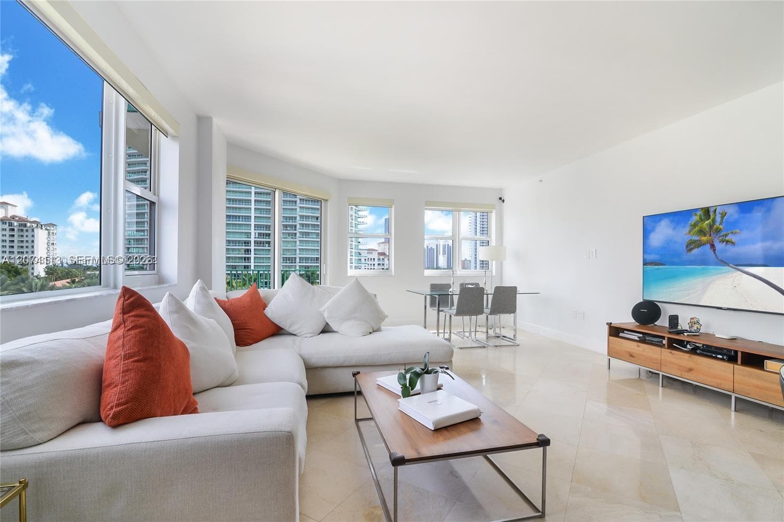 19900 E Country Club Dr # 620, Aventura FL 33180 - Aventura, FL - Photo 1