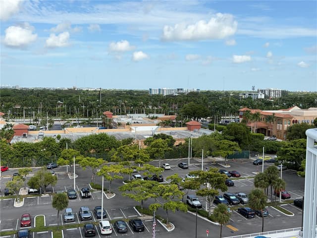 18011 Biscayne Blvd # 905, Aventura FL 33160 - Aventura, FL - Photo 2