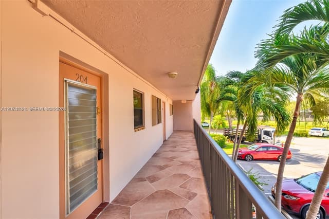 10444 NW 30th Ct # 204, Sunrise FL 33322 - Sunrise, FL - Photo 2