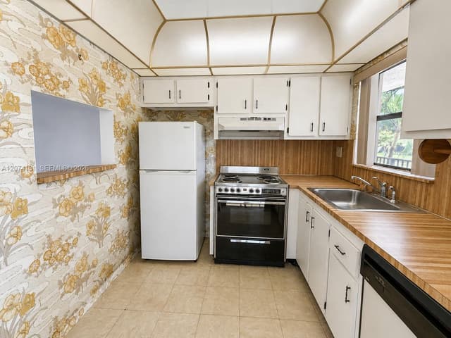 10444 NW 30th Ct # 204, Sunrise FL 33322 - Sunrise, FL - Photo 4