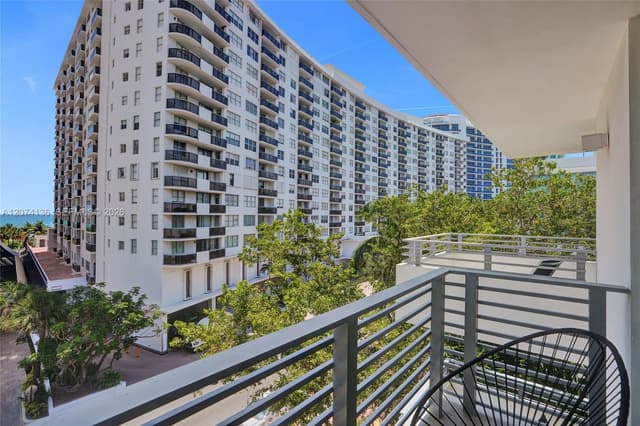 6080 Collins Ave # 520, Miami Beach FL 33140 - Miami Beach, FL - Photo 3