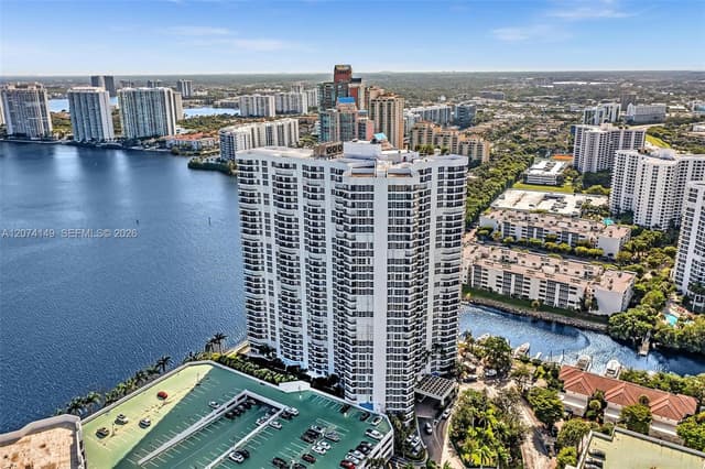 3530 Mystic Pointe Dr # 411, Aventura FL 33180 - Aventura, FL - Photo 3