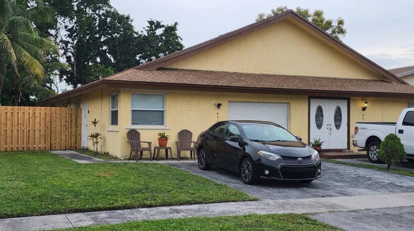 6534 HARBOUR Road, North Lauderdale FL 33068 - North Lauderdale, FL - Photo 1