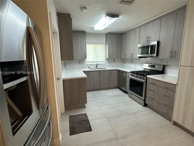 9461 SW 62nd St, Miami FL 33173 - Miami, FL - Photo 7