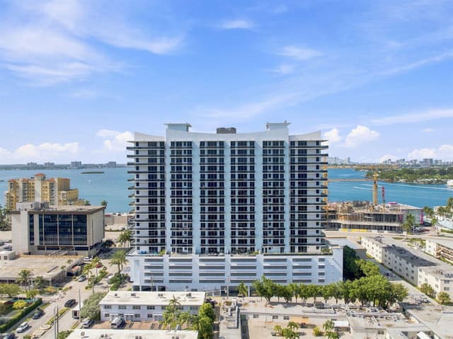 7901 HISPANOLA Avenue # 1008, North Bay Village FL 33141 - North Bay Village, FL - Photo 2