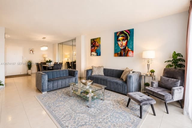 300 Bayview Dr # 807, Sunny Isles Beach FL 33160 - Sunny Isles Beach, FL - Photo 5