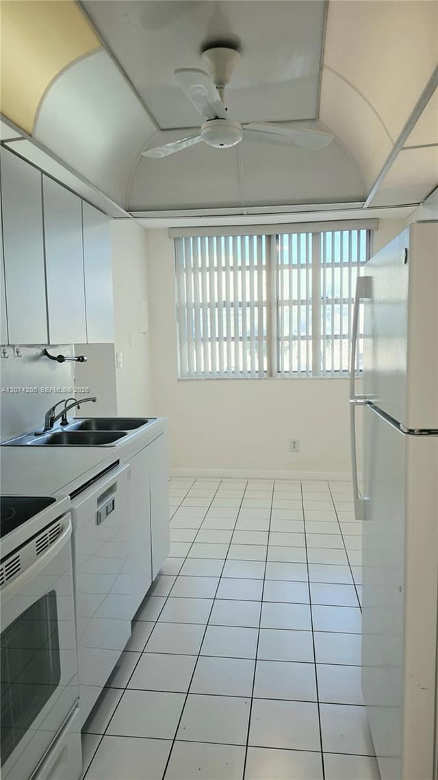 1849 S Ocean Dr # 202, Hallandale Beach FL 33009 - Hallandale Beach, FL - Photo 7