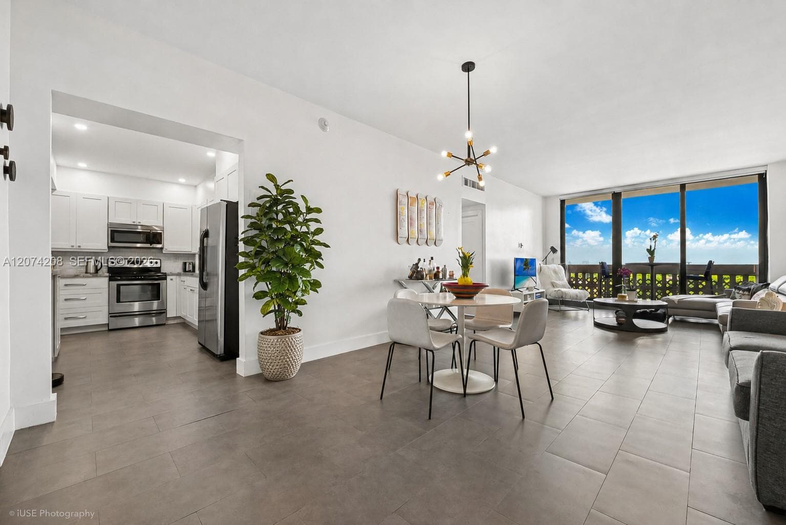 90 Edgewater Dr, Coral Gables FL 33133
