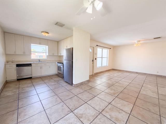 1418 K, FL 33460 - Photo 2