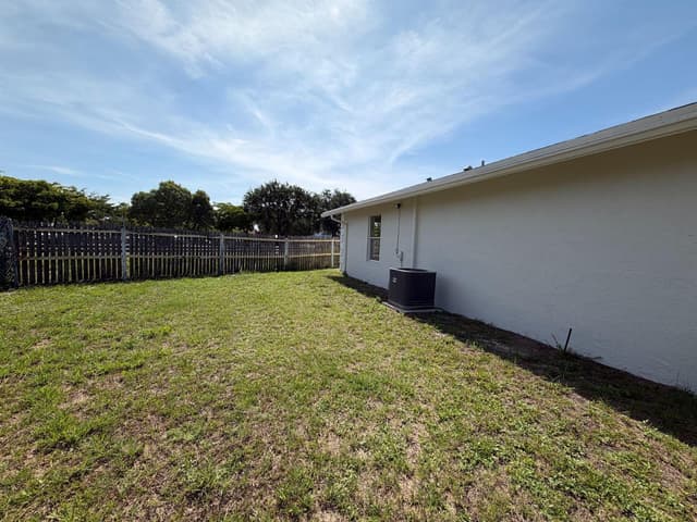 1418 K, FL 33460 - Photo 5