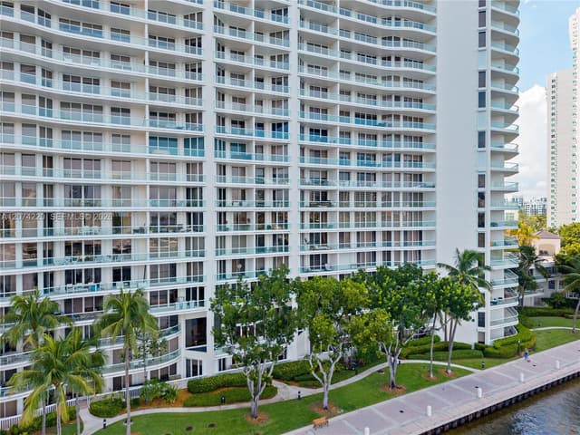 7000 Island Blvd # 609, Aventura FL 33160 - Aventura, FL - Photo 7