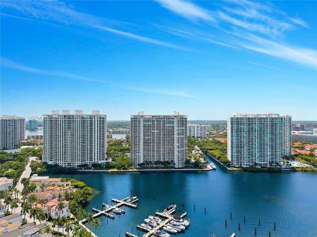 7000 Island Blvd # 609, Aventura FL 33160 - Aventura, FL - Photo 4