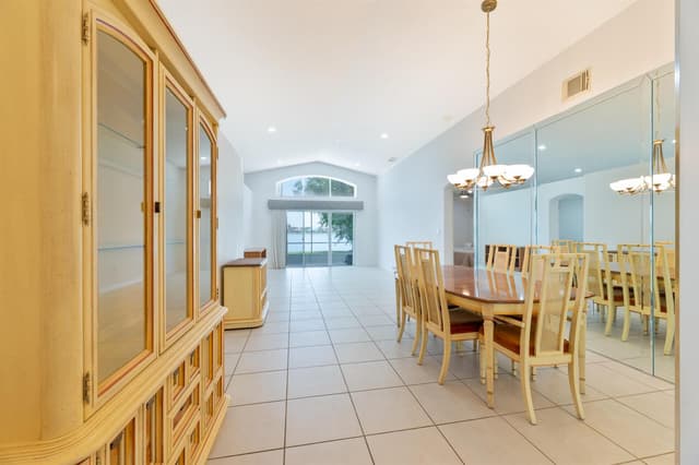19200 NW 24TH Court, Pembroke Pines FL 33029 - Pembroke Pines, FL - Photo 3