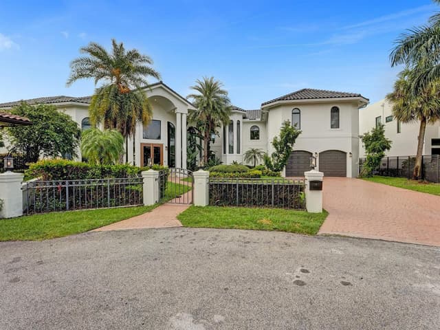 2584 SE 12th Street, Pompano Beach FL 33062 - Pompano Beach, FL - Photo 3