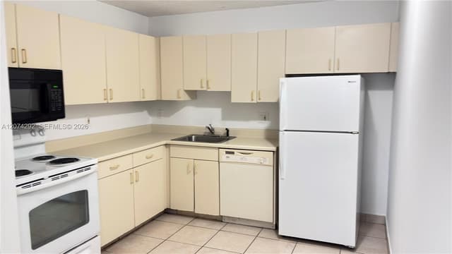21121 SW 85th Ave # 308, Cutler Bay FL 33189 - Cutler Bay, FL - Photo 7