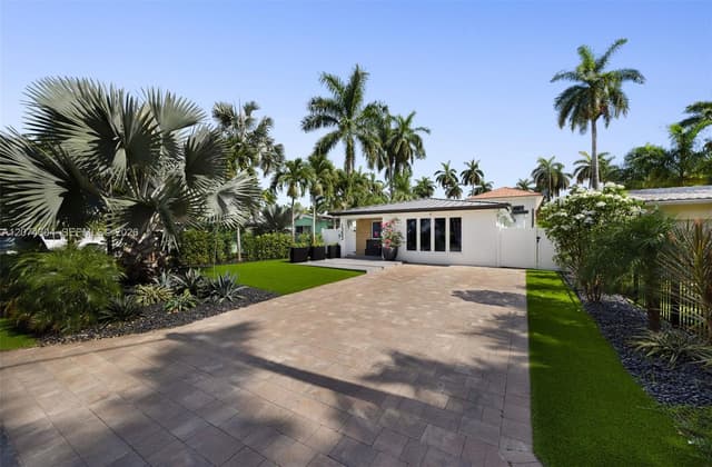 1353 Van Buren St, Hollywood FL 33019 - Hollywood, FL - Photo 2