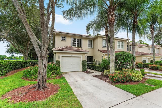9650 Lago Drive, Boynton Beach FL 33472 - Boynton Beach, FL - Photo 6