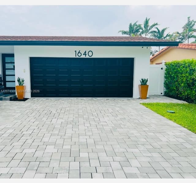 1640 NE 59th Pl, Fort Lauderdale FL 33334 - Fort Lauderdale, FL - Photo 4