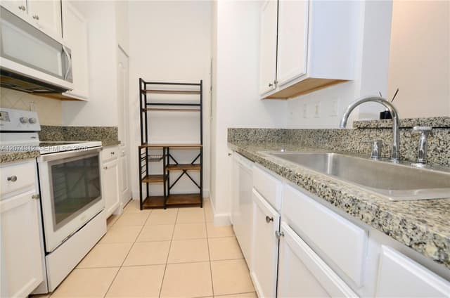 6001 SW 70th St # 137, South Miami FL 33143 - South Miami, FL - Photo 6