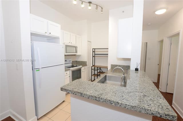 6001 SW 70th St # 137, South Miami FL 33143 - South Miami, FL - Photo 7