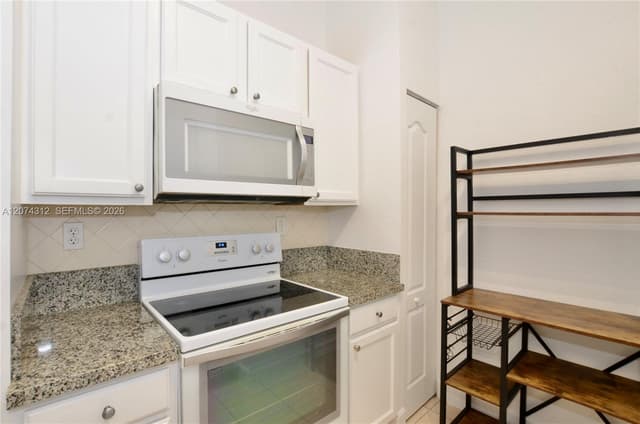 6001 SW 70th St # 137, South Miami FL 33143 - South Miami, FL - Photo 5