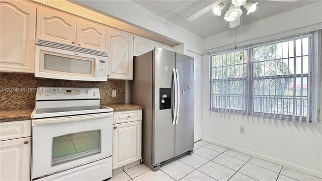 1400 SW 131st Way # 305Q, Pembroke Pines FL 33027 - Pembroke Pines, FL - Photo 7