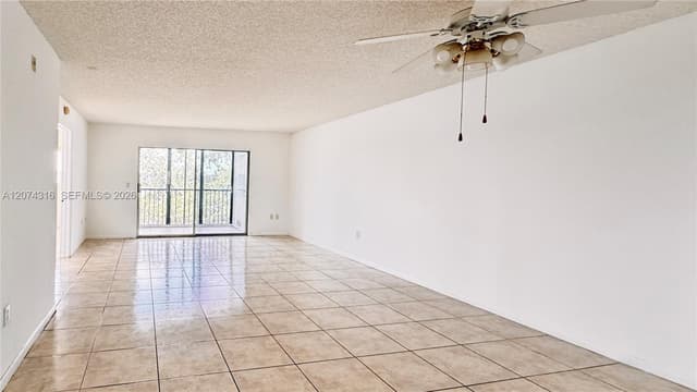 1400 SW 131st Way # 305Q, Pembroke Pines FL 33027 - Pembroke Pines, FL - Photo 4