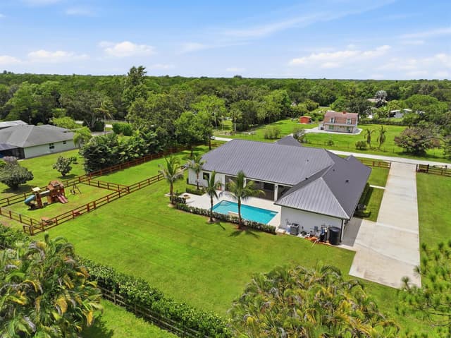 16760 130TH Way N, FL 33478 - Photo 2