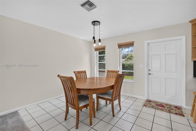 148 SW 126th Ave, Plantation FL 33325 - Plantation, FL - Photo 6