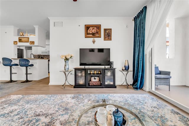 17145 N Bay Rd # 4501, Sunny Isles Beach FL 33160 - Sunny Isles Beach, FL - Photo 5