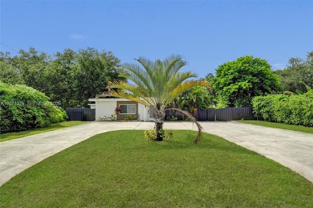 6104 SW 33rd St, Miramar FL 33023 - Miramar, FL - Photo 4