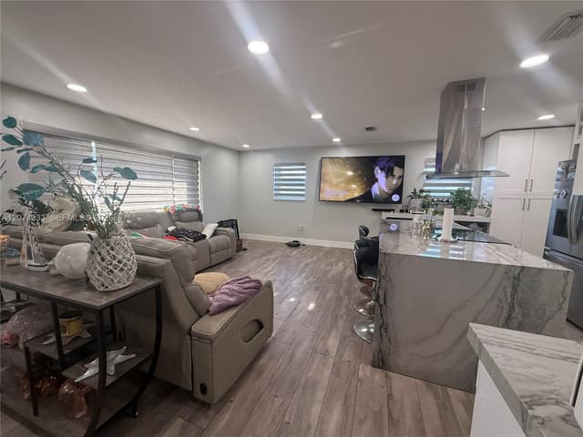 1201 N 70th Way, Hollywood FL 33024 - Hollywood, FL - Photo 7