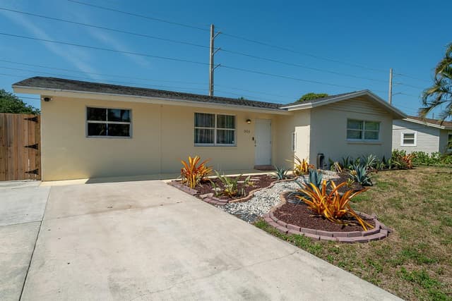 1416 W HARDEE Street, Lantana FL 33462 - Lantana, FL - Photo 3