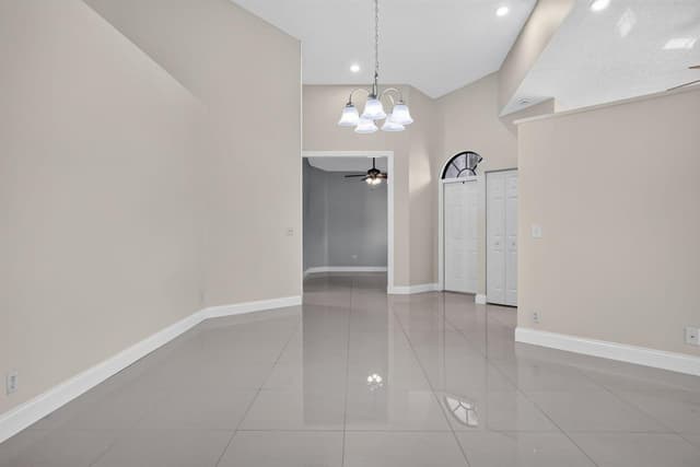 7548 Lexington Club Boulevard Apt A, Delray Beach FL 33446 - Delray Beach, FL - Photo 3