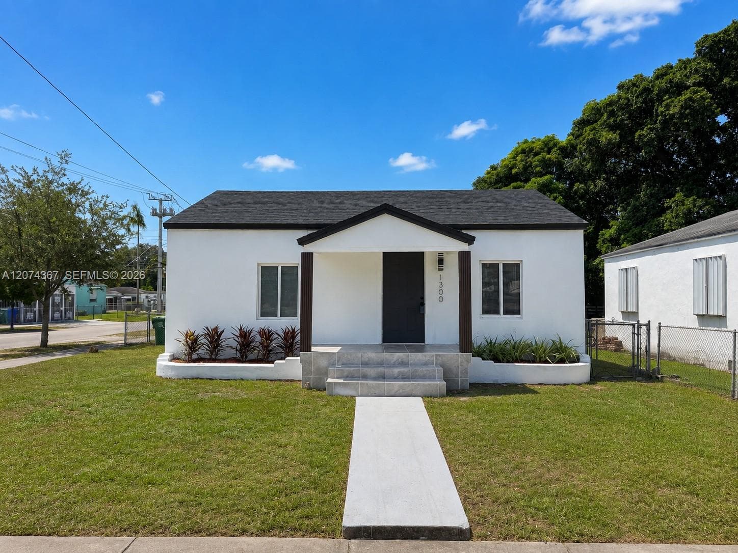 1300 NW 42nd St, Miami FL 33142 - Miami, FL - Photo 1