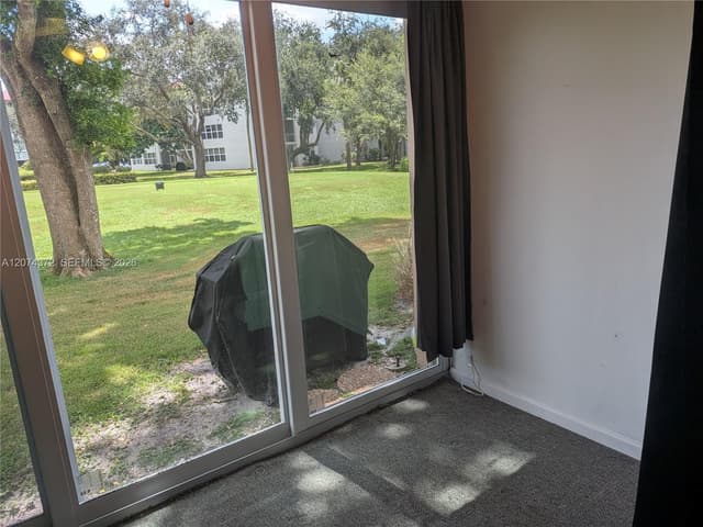 9471 Evergreen Pl # 106, Davie FL 33324 - Davie, FL - Photo 4
