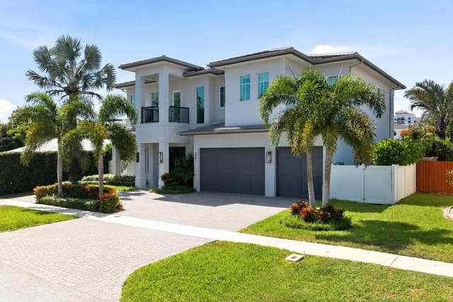 334 NE 3RD Court, Boca Raton FL 33432 - Boca Raton, FL - Photo 2