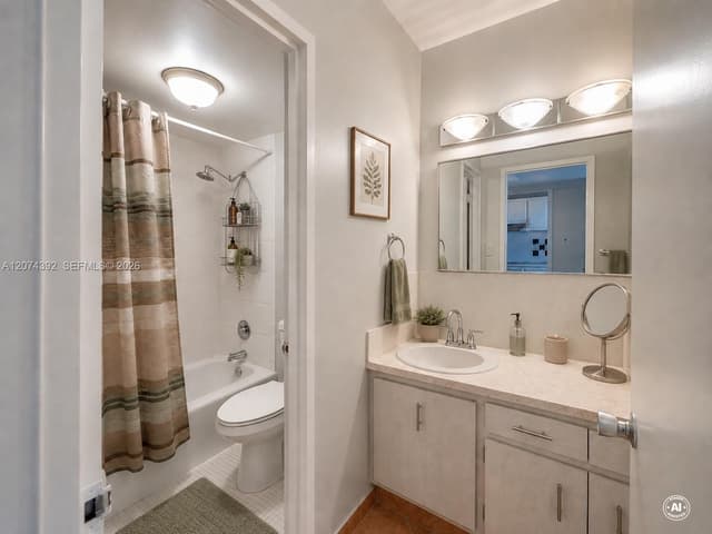 100 Lincoln Rd # 631, Miami Beach FL 33139 - Miami Beach, FL - Photo 4