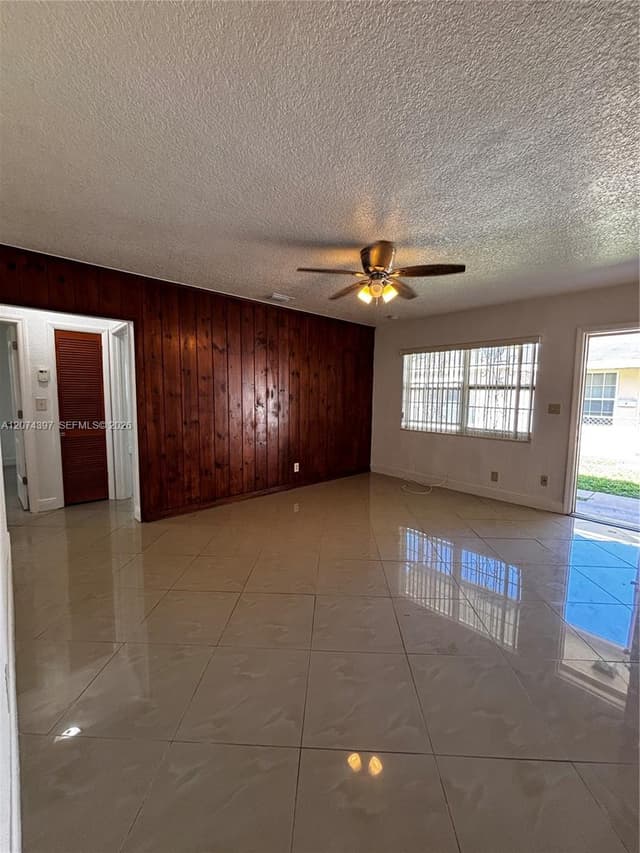512 SW 10th St, Hallandale Beach FL 33009 - Hallandale Beach, FL - Photo 6