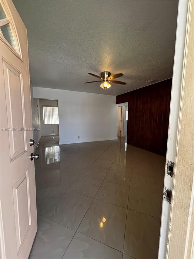512 SW 10th St, Hallandale Beach FL 33009 - Hallandale Beach, FL - Photo 5