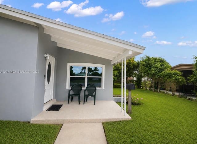 3861 NW 6th St, Lauderhill FL 33311 - Lauderhill, FL - Photo 3