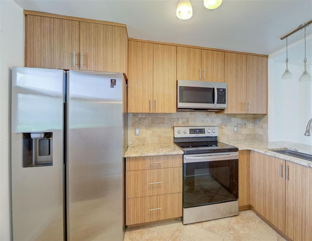 113 ROYAL PARK Drive # 1H, Oakland Park FL 33309 - Oakland Park, FL - Photo 1